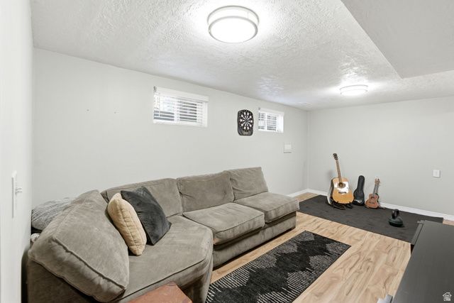 935 E 900 N, Bountiful, UT 84010