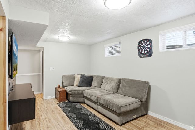 935 E 900 N, Bountiful, UT 84010