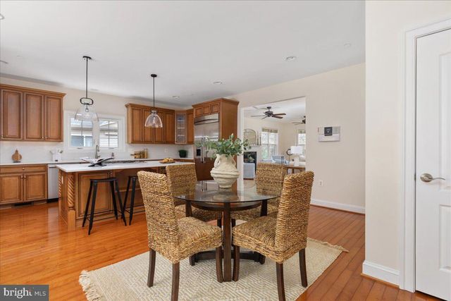 7808 WINTERBERRY PL, Bethesda, MD 20817