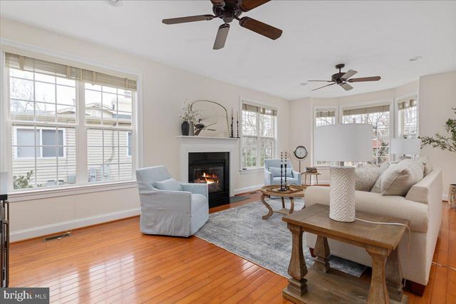 7808 WINTERBERRY PL, Bethesda, MD 20817