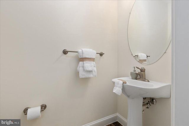 7808 WINTERBERRY PL, Bethesda, MD 20817