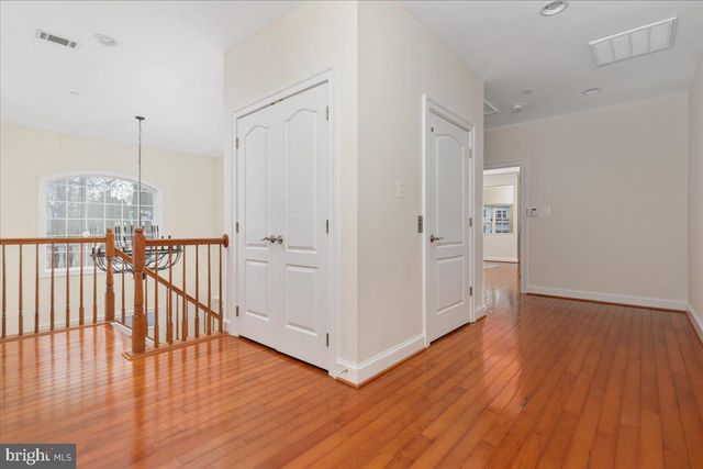 7808 WINTERBERRY PL, Bethesda, MD 20817