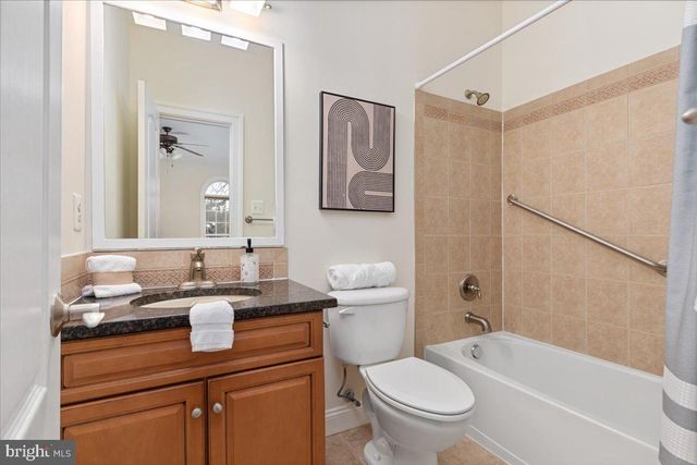 7808 WINTERBERRY PL, Bethesda, MD 20817