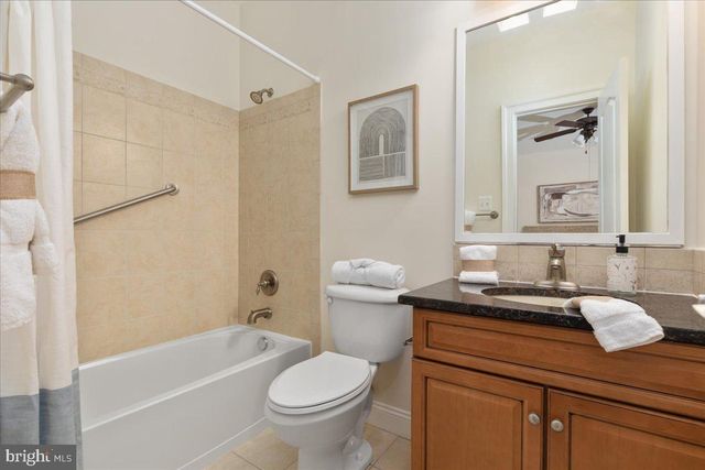 7808 WINTERBERRY PL, Bethesda, MD 20817