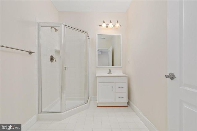 7808 WINTERBERRY PL, Bethesda, MD 20817