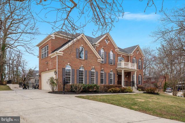 7808 WINTERBERRY PL, Bethesda, MD 20817