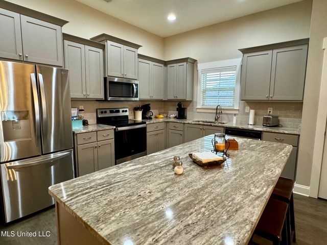 521 Abey Lane, Hernando, MS 38632