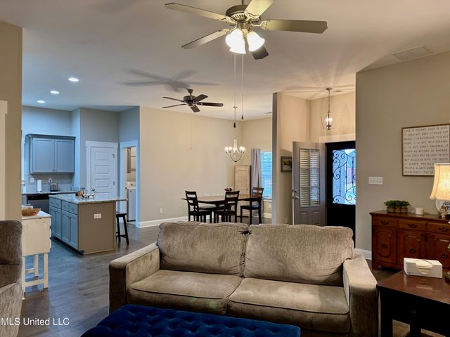 521 Abey Lane, Hernando, MS 38632