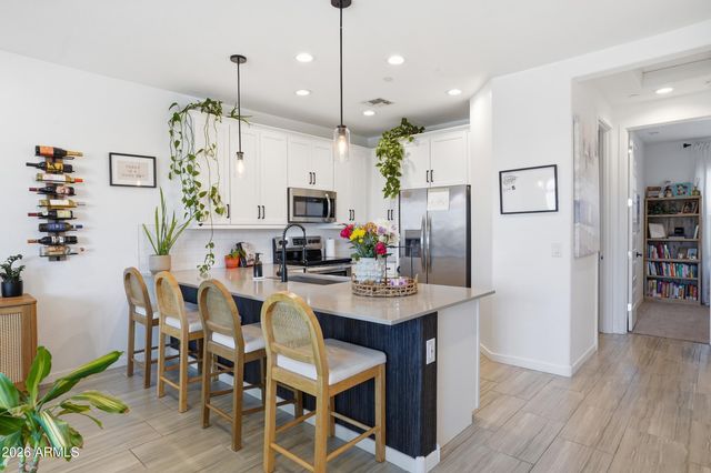 9923 E WAVELENGTH Avenue, Mesa, AZ 85212