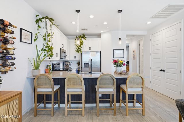 9923 E WAVELENGTH Avenue, Mesa, AZ 85212