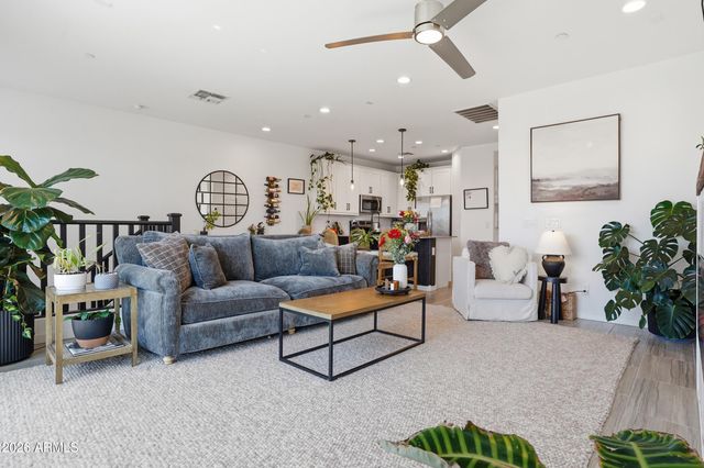 9923 E WAVELENGTH Avenue, Mesa, AZ 85212