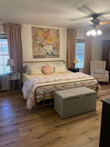 200 E 6th Street, Russellville, AR 72801