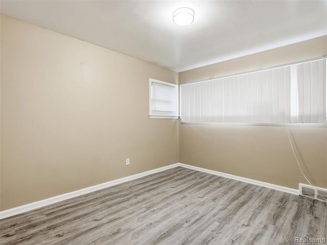 15663 Carlisle Street, Detroit, MI 48205