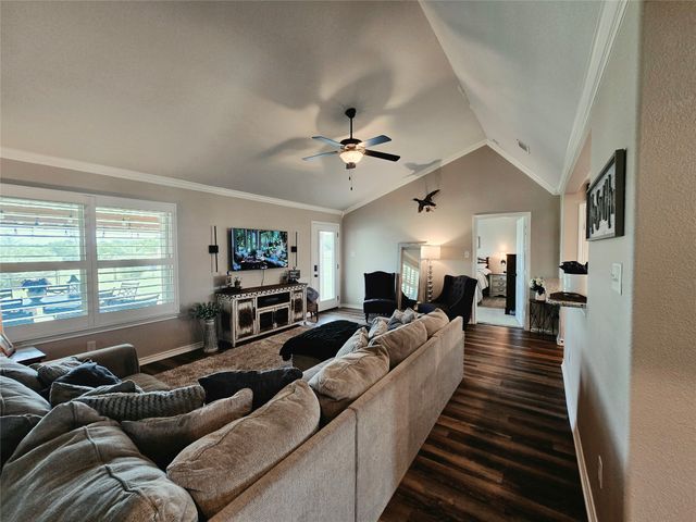 2462 Mcconnell Road, Gunter, TX 75058