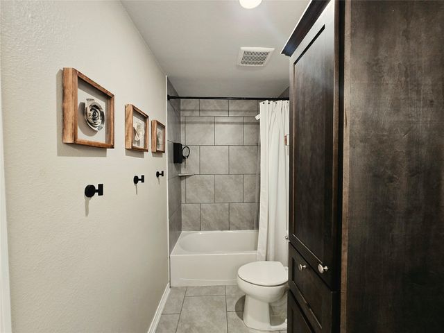 2462 Mcconnell Road, Gunter, TX 75058