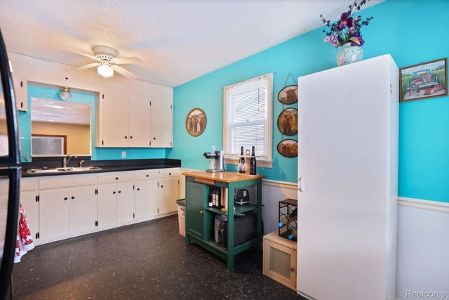 5465 Johnson Road, Flushing Charter Township, MI 48433