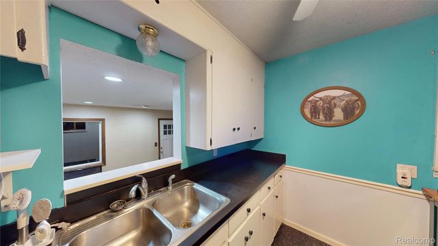 5465 Johnson Road, Flushing Charter Township, MI 48433