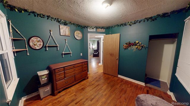 5465 Johnson Road, Flushing Charter Township, MI 48433