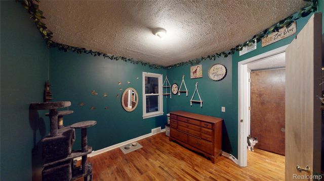 5465 Johnson Road, Flushing Charter Township, MI 48433