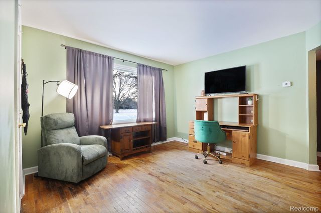 5465 Johnson Road, Flushing Charter Township, MI 48433