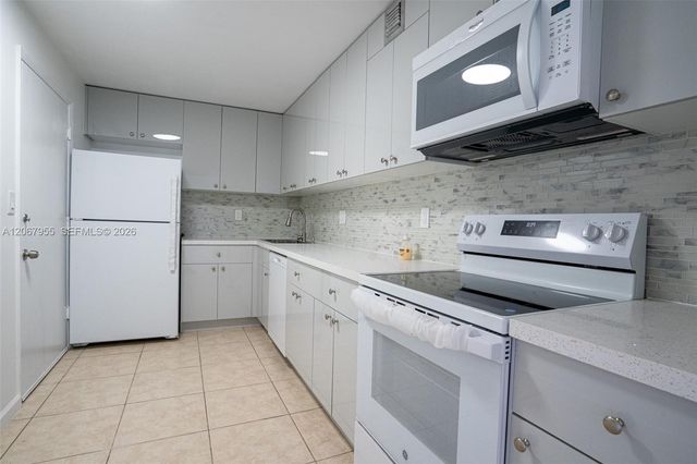 1849 S Ocean Drive 1509, Hallandale Beach, FL 33009