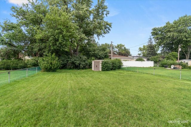 1301 Coolidge Avenue, Wheaton, IL 60189