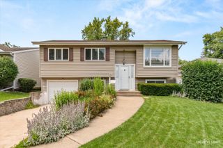 1301 Coolidge Avenue, Wheaton, IL 60189