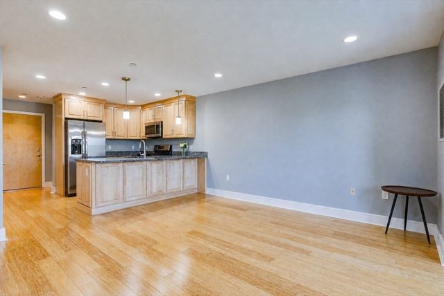 770 Washington Ave 202, Revere, MA 02151