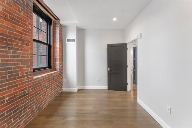 1241-1245 Adams F406, Boston, MA 02124