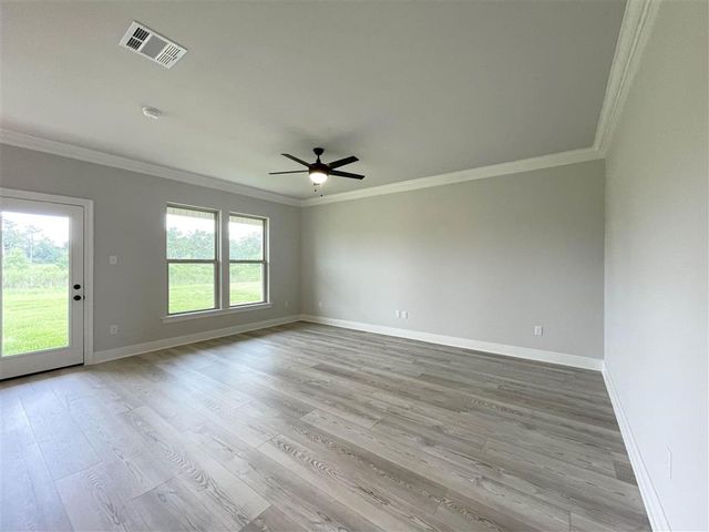 215 WHITE CASTLE NORTH Other, Iowa, LA 70647