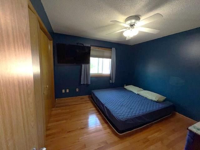 9207 Brunswick Avenue N, Brooklyn Park, MN 55443