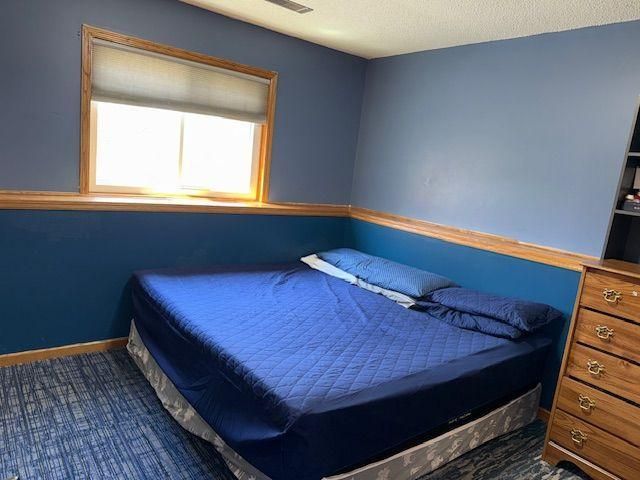 9207 Brunswick Avenue N, Brooklyn Park, MN 55443