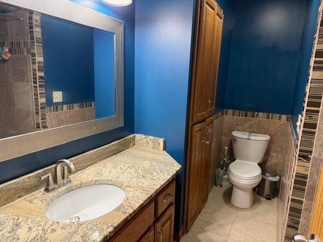 9207 Brunswick Avenue N, Brooklyn Park, MN 55443