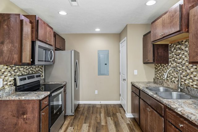 406 Hedgemont Ave, Fayetteville, TN 37334