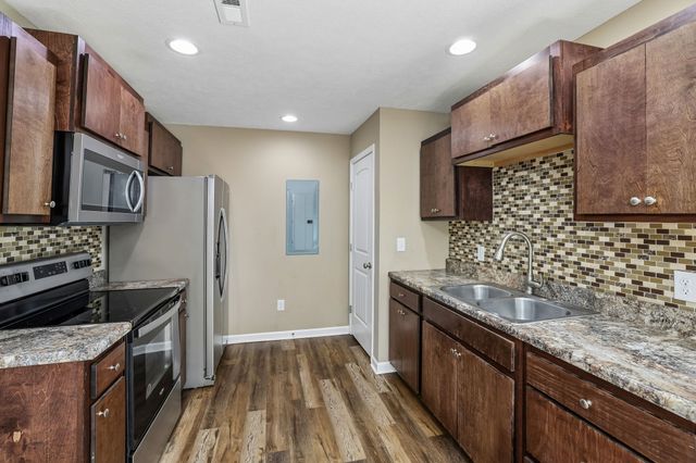 406 Hedgemont Ave, Fayetteville, TN 37334