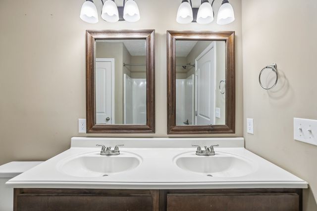 406 Hedgemont Ave, Fayetteville, TN 37334