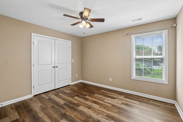 406 Hedgemont Ave, Fayetteville, TN 37334