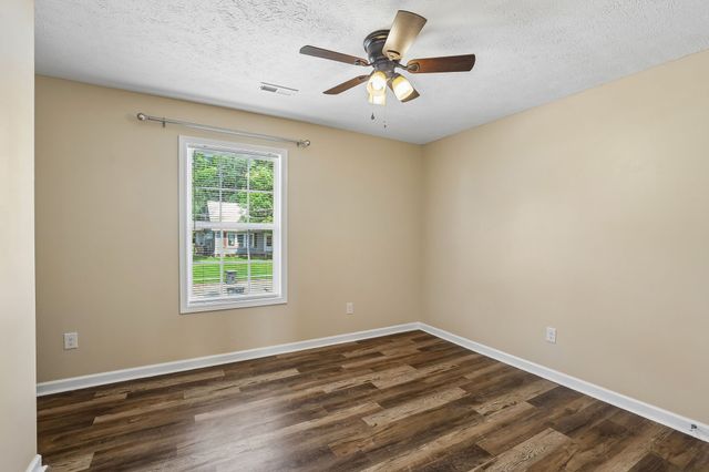 406 Hedgemont Ave, Fayetteville, TN 37334