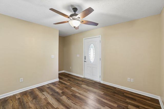406 Hedgemont Ave, Fayetteville, TN 37334