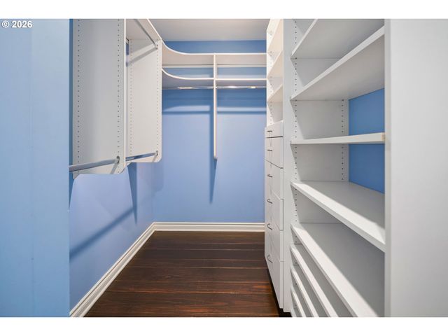 217 5TH St, Lake Oswego, OR 97034