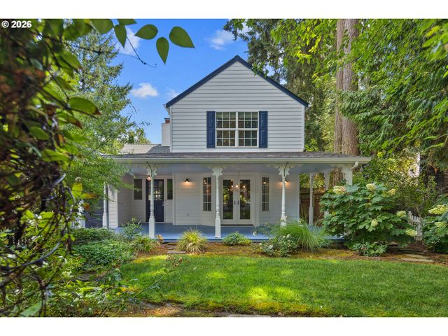 217 5TH St, Lake Oswego, OR 97034