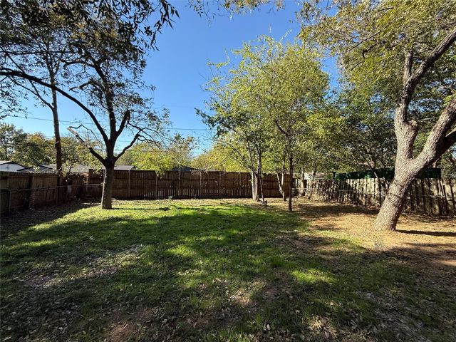 1816 Will Scarlet Road, Arlington, TX 76013