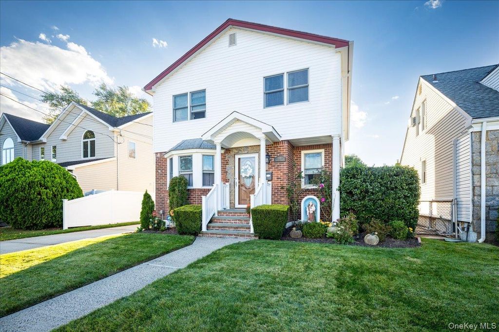 206 Grange Street, Franklin Square, NY 11010 — photo 3