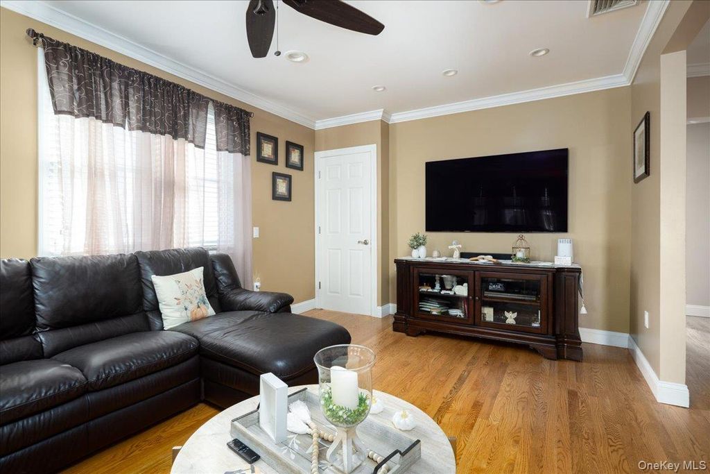 206 Grange Street, Franklin Square, NY 11010 — photo 5