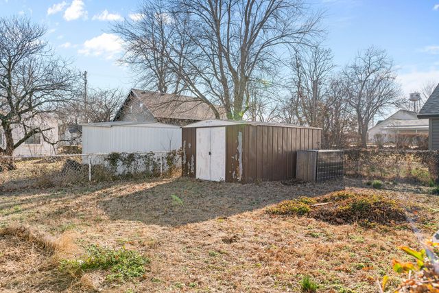 115 N Wall Street, Walnut Grove, MO 65770