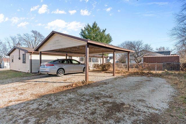 115 N Wall Street, Walnut Grove, MO 65770