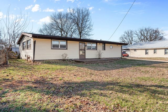 115 N Wall Street, Walnut Grove, MO 65770