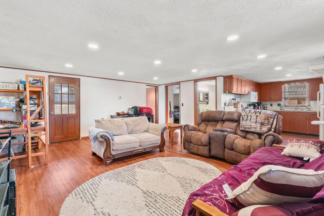 115 N Wall Street, Walnut Grove, MO 65770