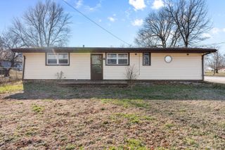 115 N Wall Street, Walnut Grove, MO 65770