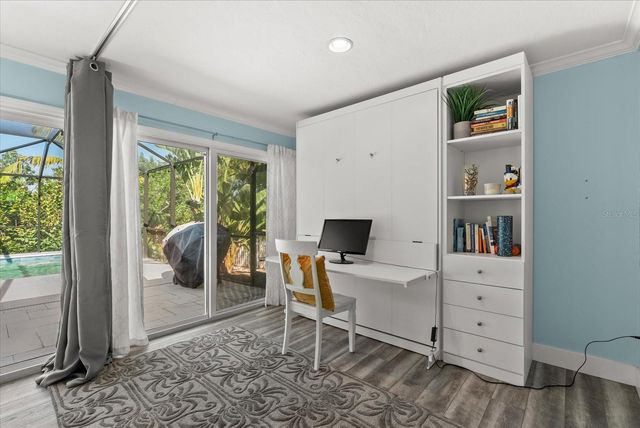 704 TROPICAL CIRCLE, Sarasota, FL 34242